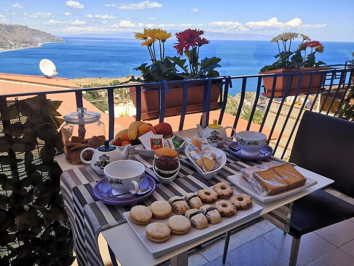 Athena Charming Rooms Taormina Bed & Breakfast