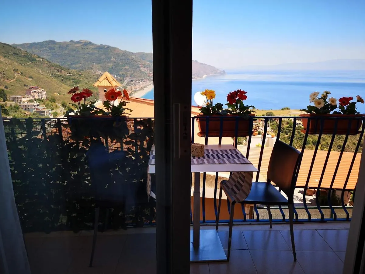 Athena Charming Rooms Taormina Bed & Breakfast
